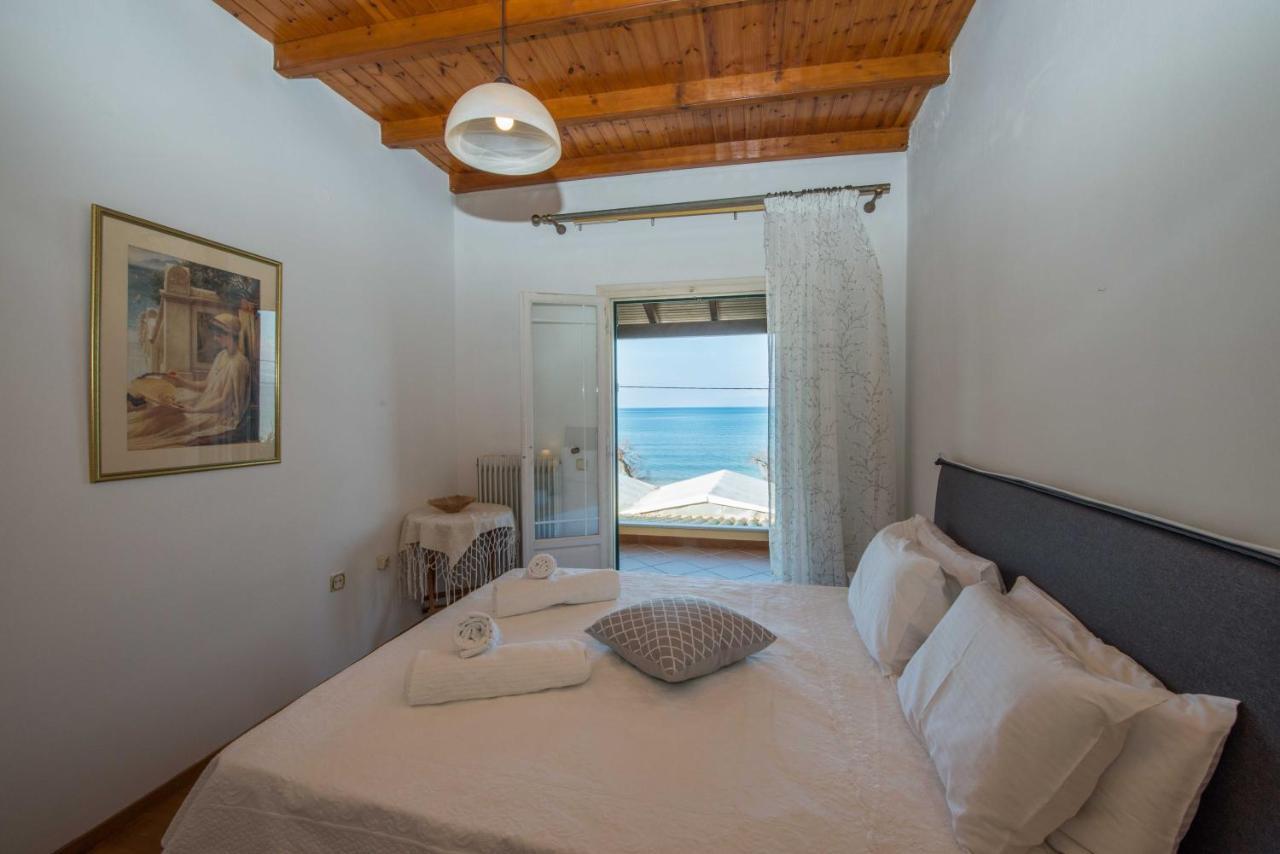 Frosos Beachfront Maisonette Acharavi Akharávi Eksteriør bilde
