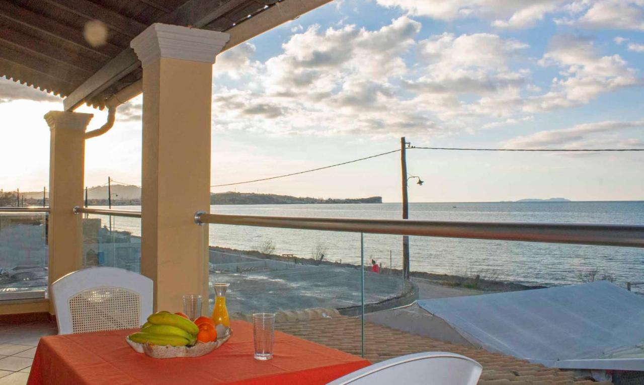 Frosos Beachfront Maisonette Acharavi Akharávi Eksteriør bilde