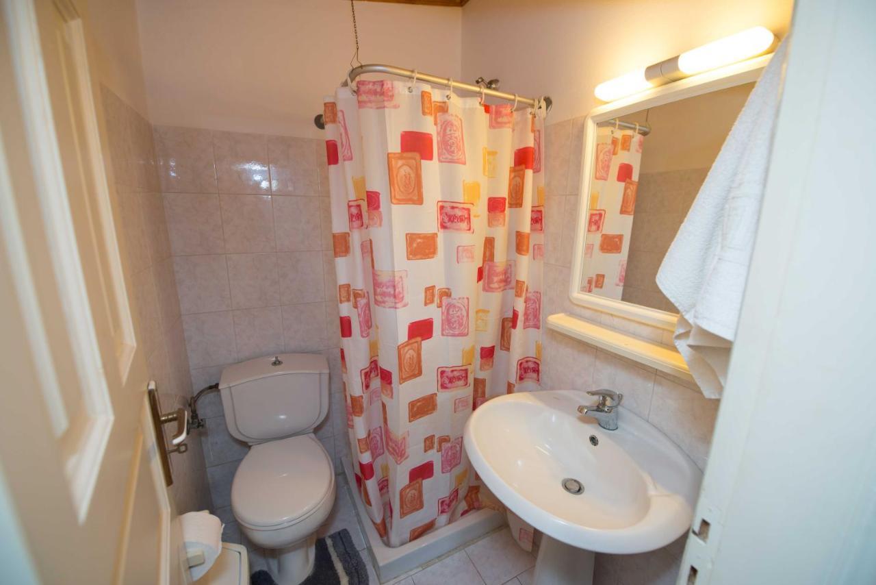 Frosos Beachfront Maisonette Acharavi Akharávi Eksteriør bilde
