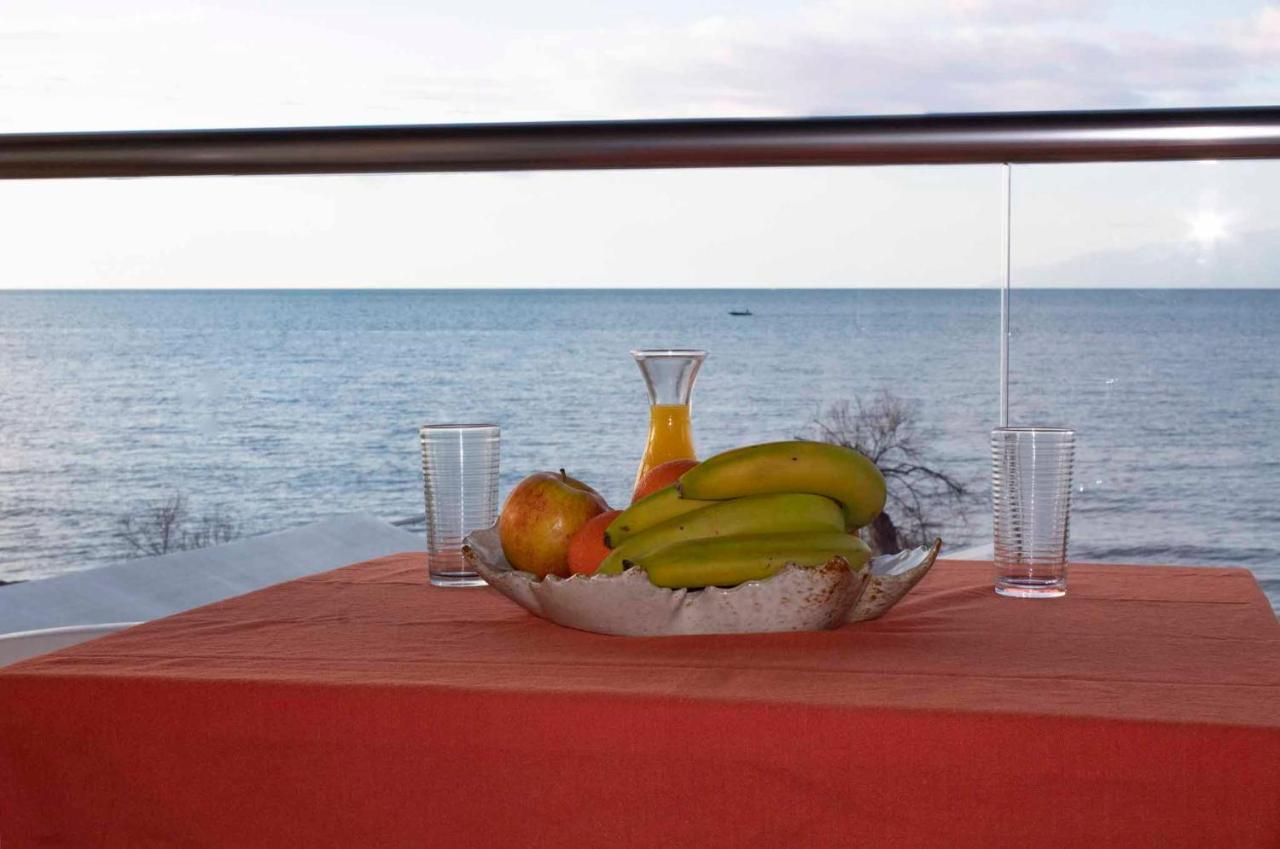 Frosos Beachfront Maisonette Acharavi Akharávi Eksteriør bilde